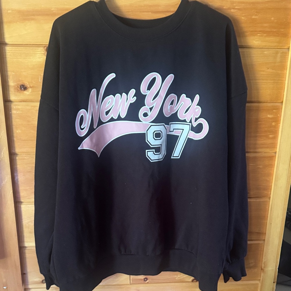 No Boundaries Black and Pink New York 97 Sweater